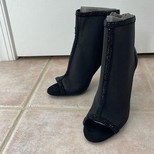 7.5 Toeless Black Booties